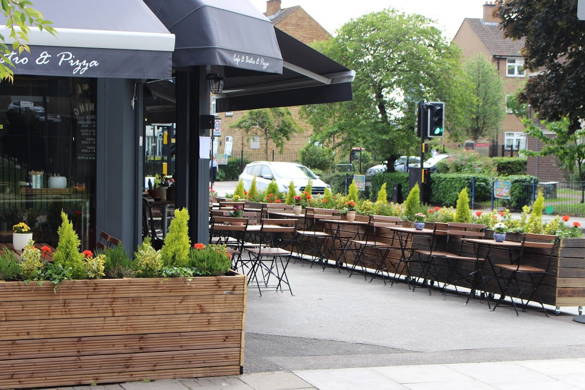 La Mela Mediterranean Cuisine In Hackney